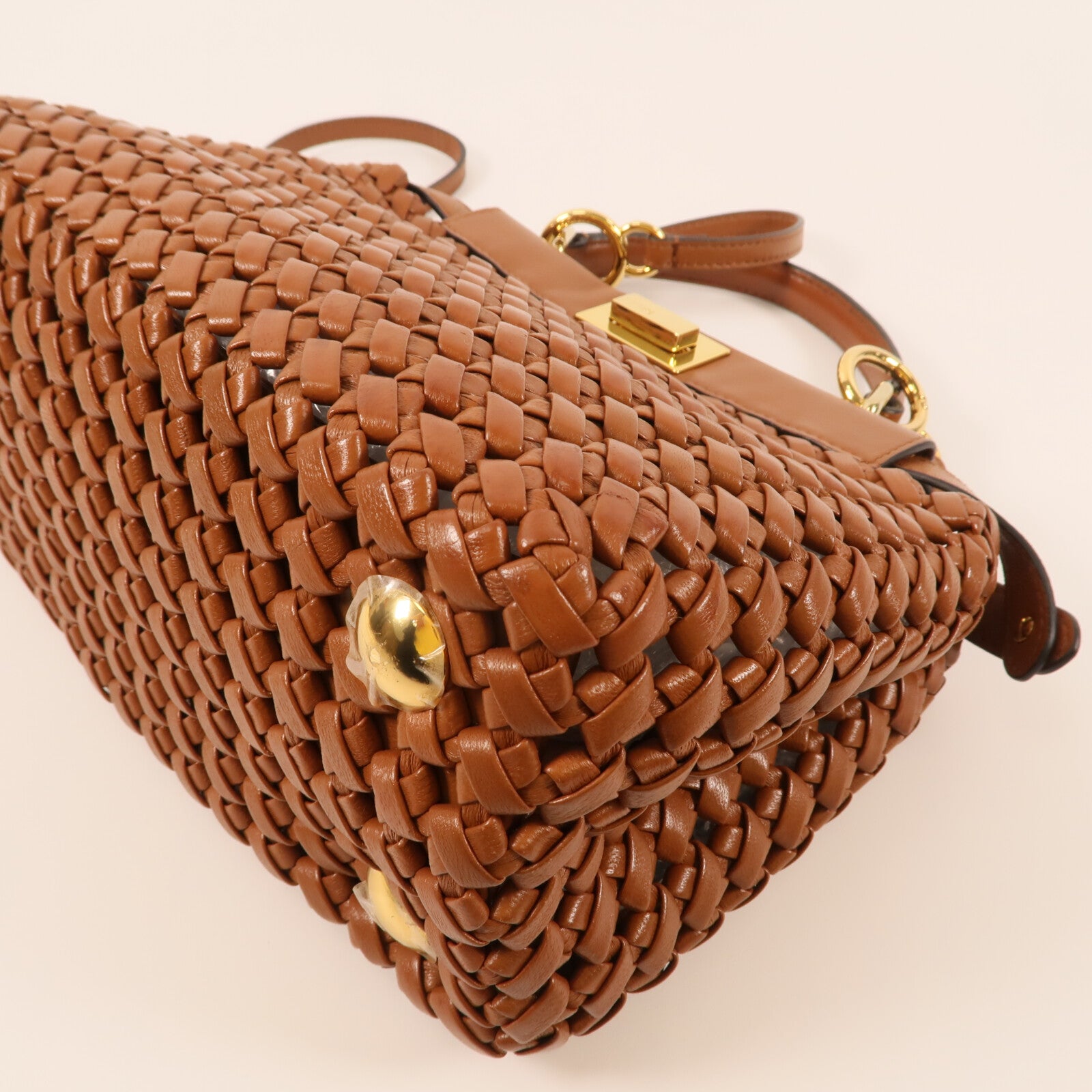 FENDI Nappa皮革Mini Peekaboo金扣手挽肩背兩用袋