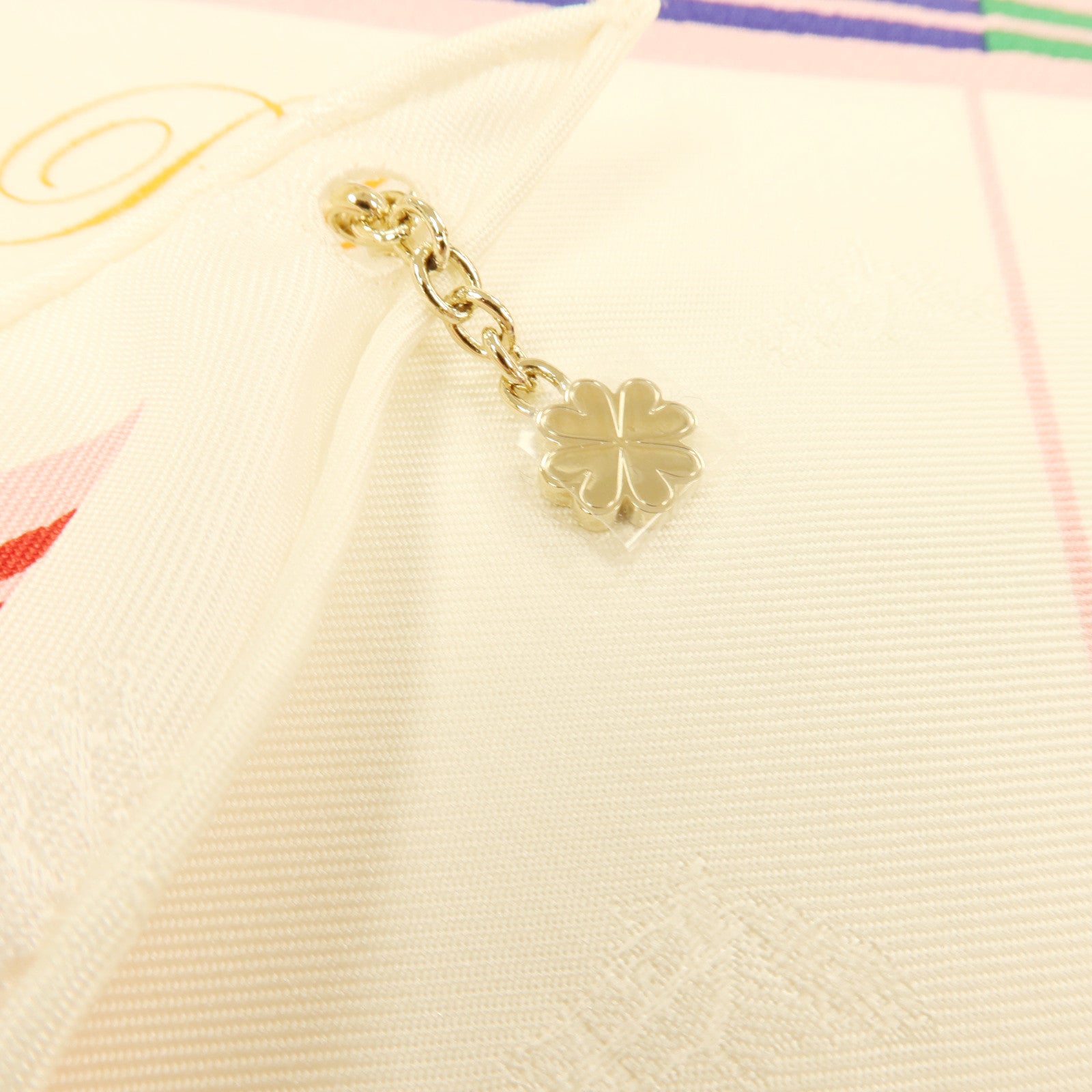 HERMES 絲質Garde Robe Pop Charm Triangle 70絲巾