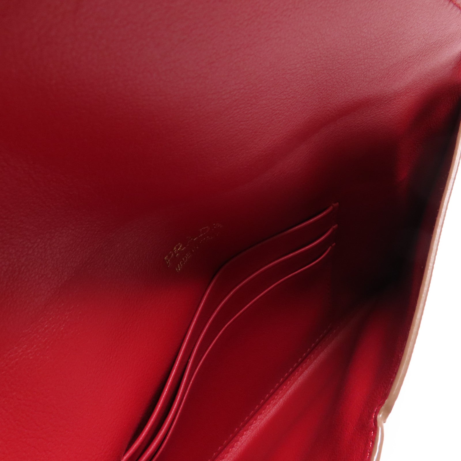 PRADA 牛皮皮革Wallet金扣長錢包