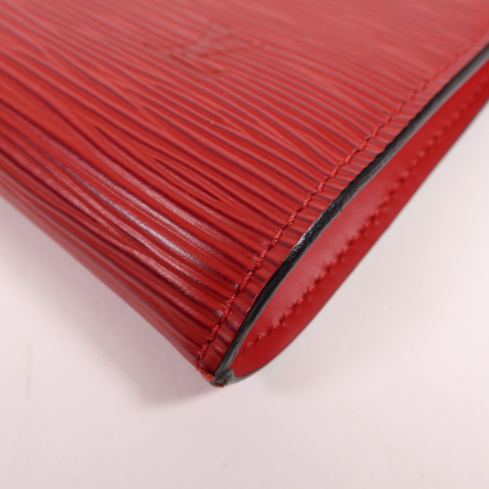 LOUIS VUITTON Epi Pochette Accessories金扣手挽袋