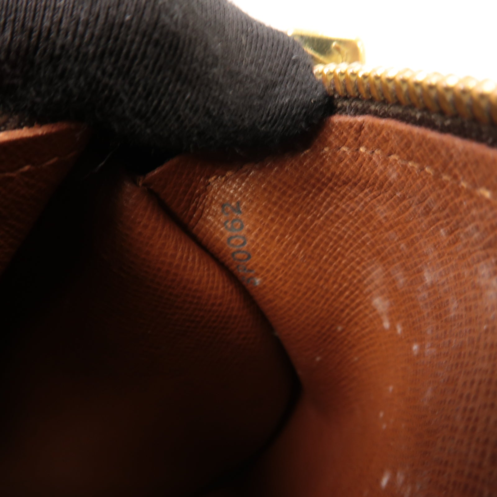 LOUIS VUITTON 【激減優惠】Monogram Papillon金扣手挽袋啡色