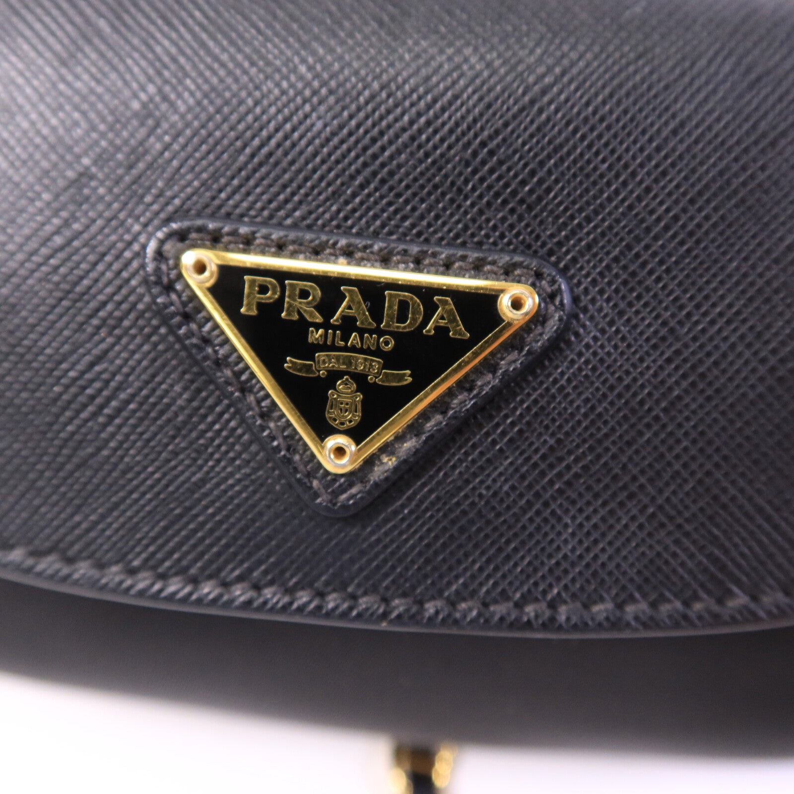 PRADA 皮革/尼龍Shoulder Bag鏈帶肩背袋