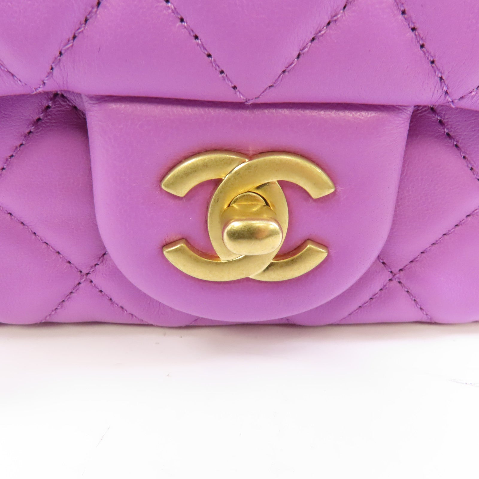 CHANEL 菱格羊皮皮革Classic 17cm金扣鏈帶肩背袋紫色