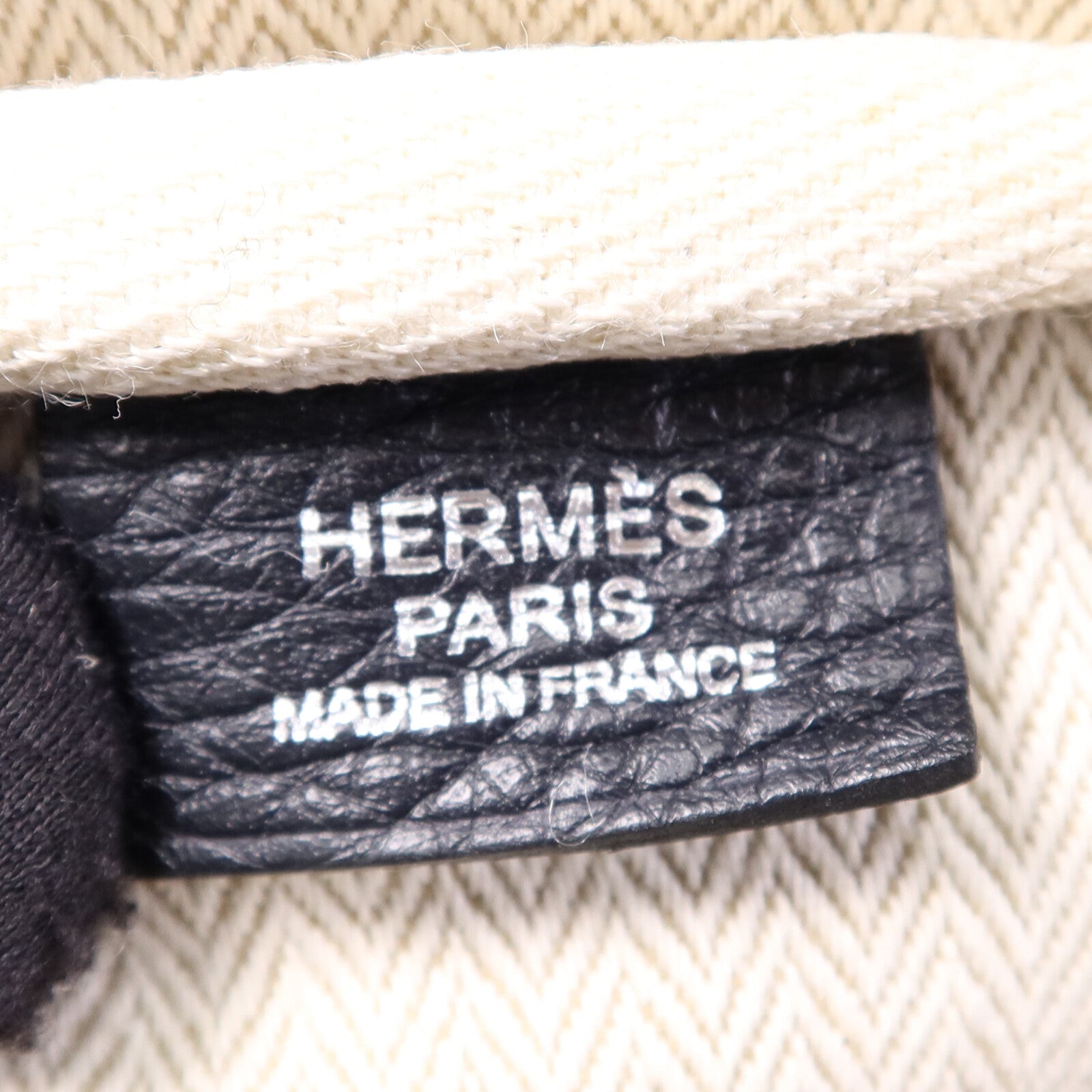 HERMES Clemence皮革Victoria 35銀扣手挽袋Noir