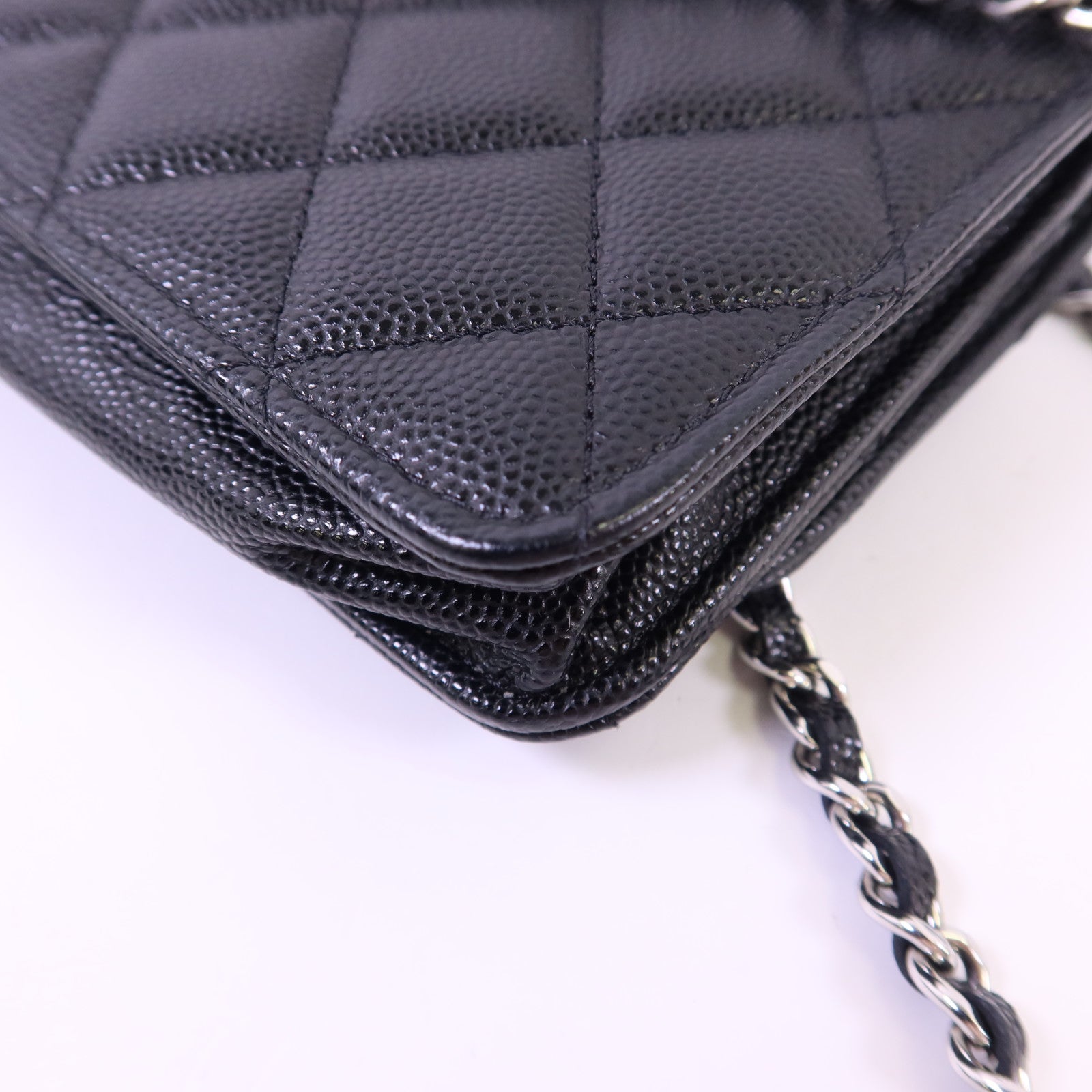 CHANEL 【激減優惠】牛皮皮革Flap Phone Bag銀扣鏈帶肩背袋
