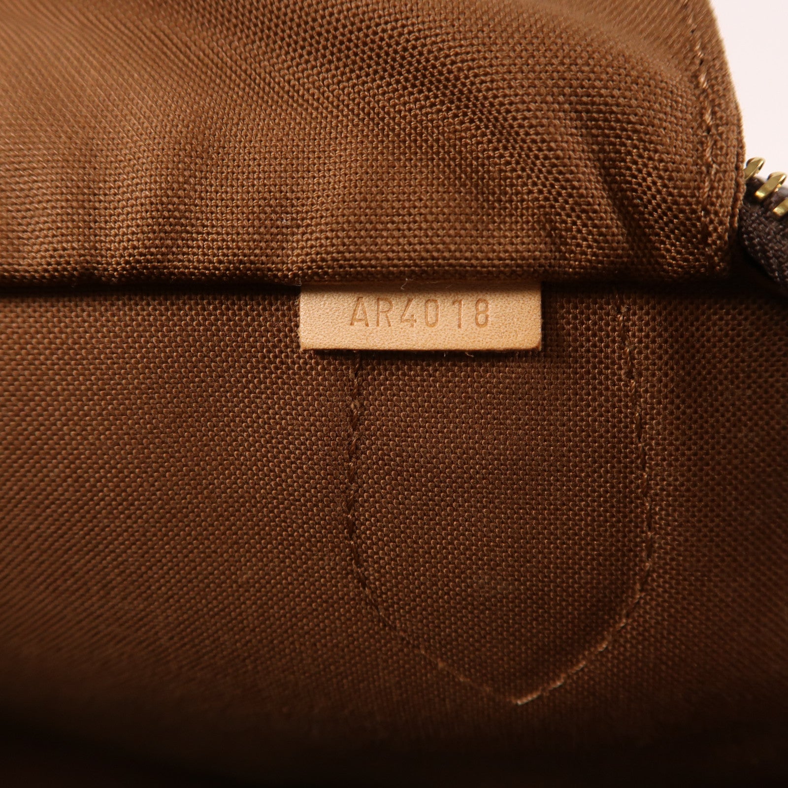 LOUIS VUITTON Monogram Montorgueil GM金扣肩背袋/手挽袋