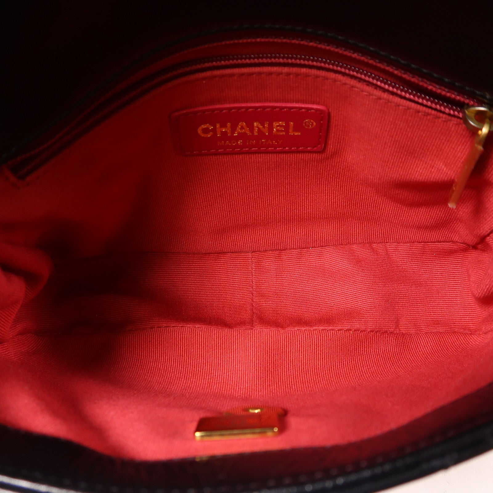 CHANEL 牛皮皮革Chain Shoulder金扣鏈帶肩背袋