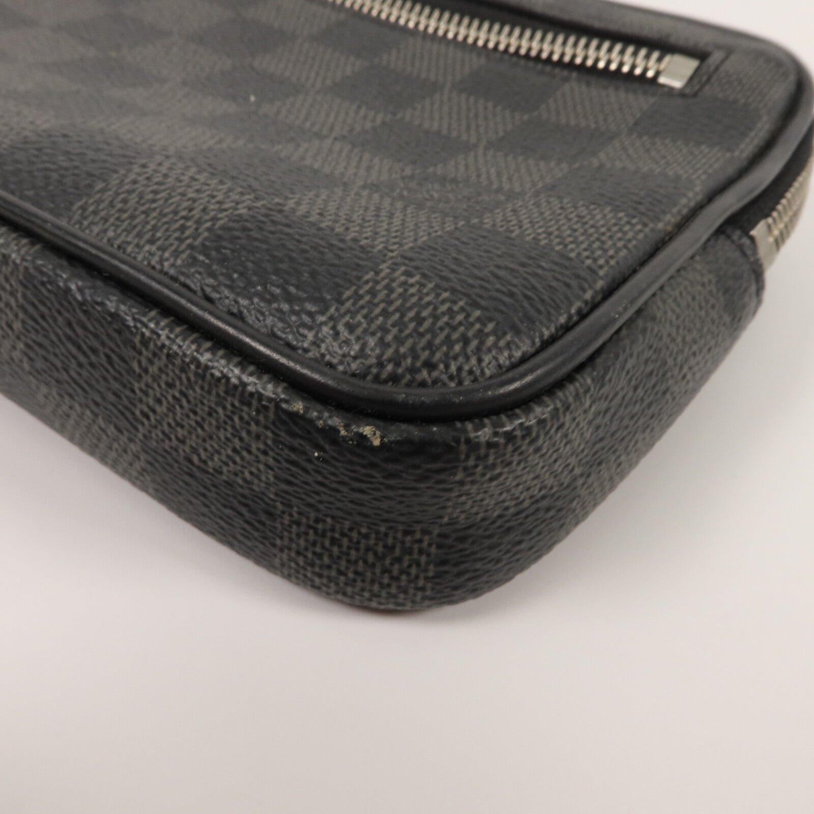 LOUIS VUITTON Damier Pochette Kasai 手拿包