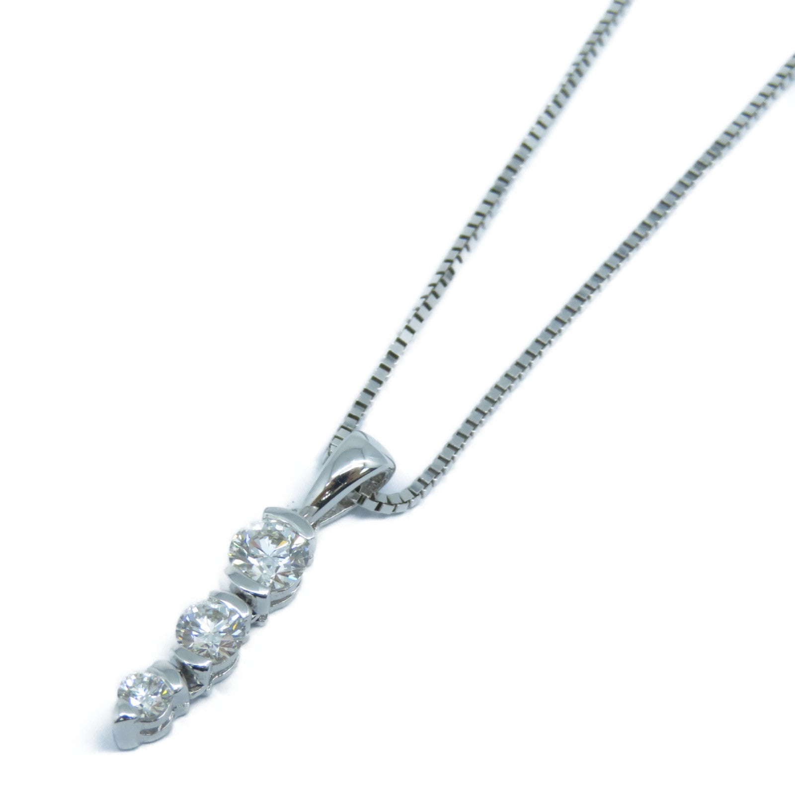 JEWELRY 【激減優惠】18K白金Diamond Necklace 0.40ct鑽石項鍊銀色