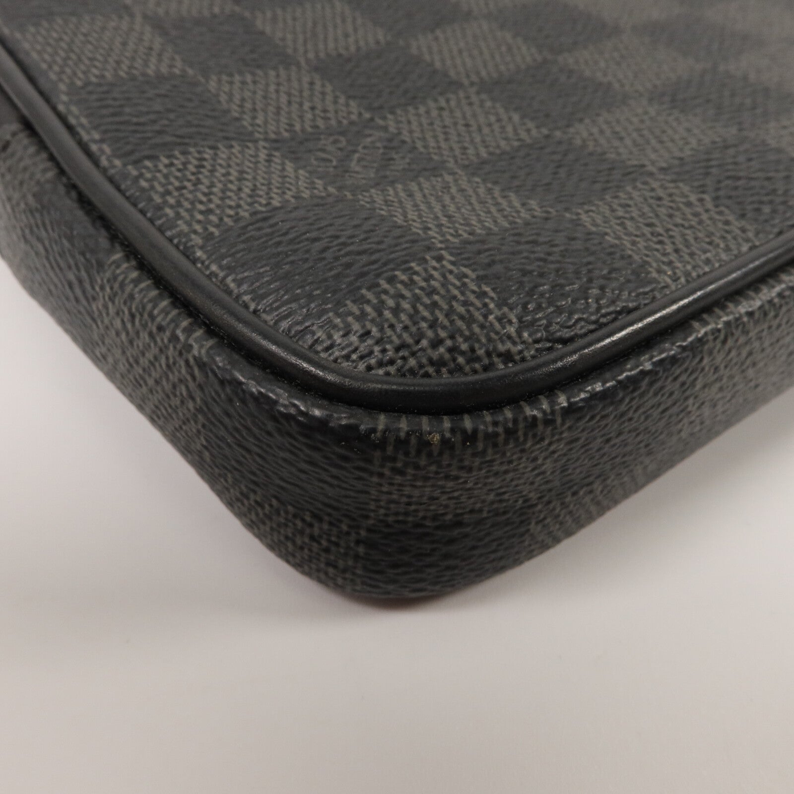 LOUIS VUITTON Damier Pochette Kasai 手拿包