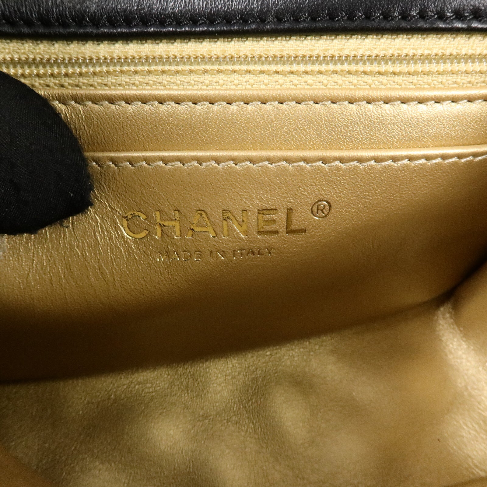 CHANEL Mini Classic 17鏈帶肩背袋