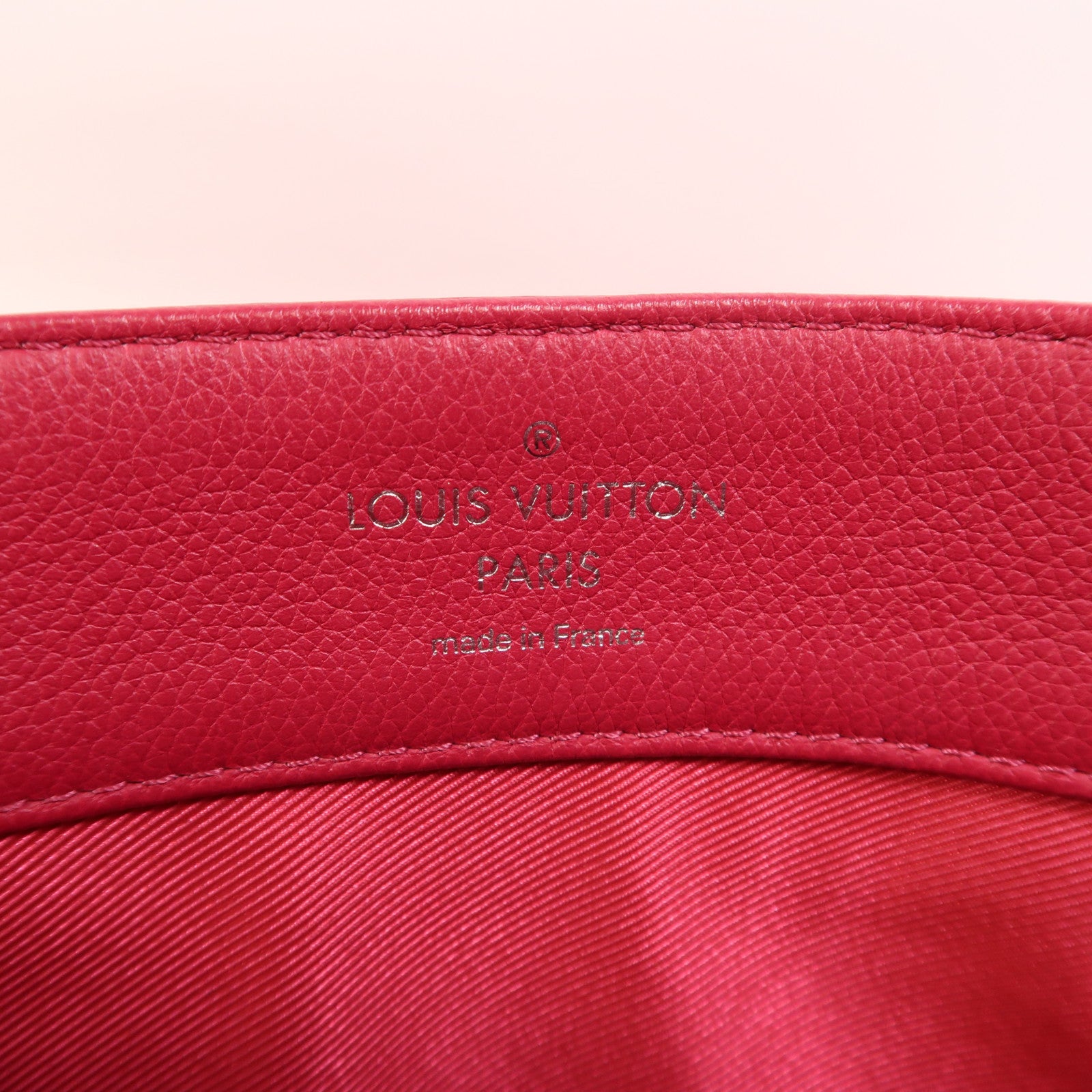 LOUIS VUITTON 【激減優惠】牛皮皮革Lockme 2銀扣手挽肩背兩用袋
