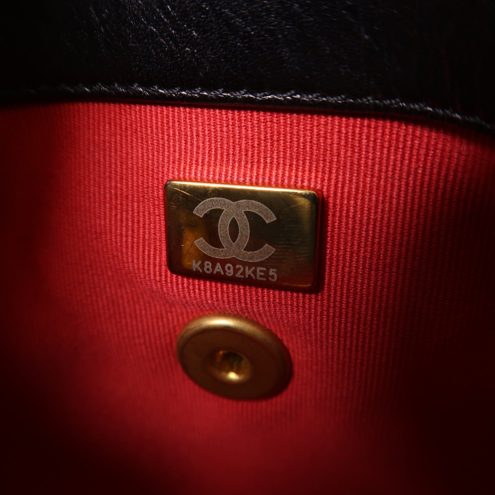 CHANEL 牛皮皮革Chain Shoulder金扣鏈帶肩背袋