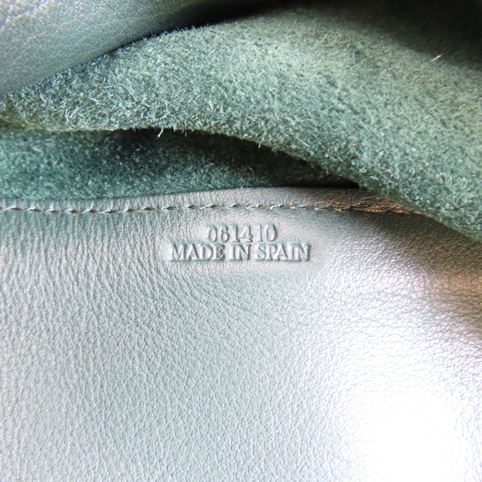 LOEWE 牛皮皮革Backpack銀扣背包綠色