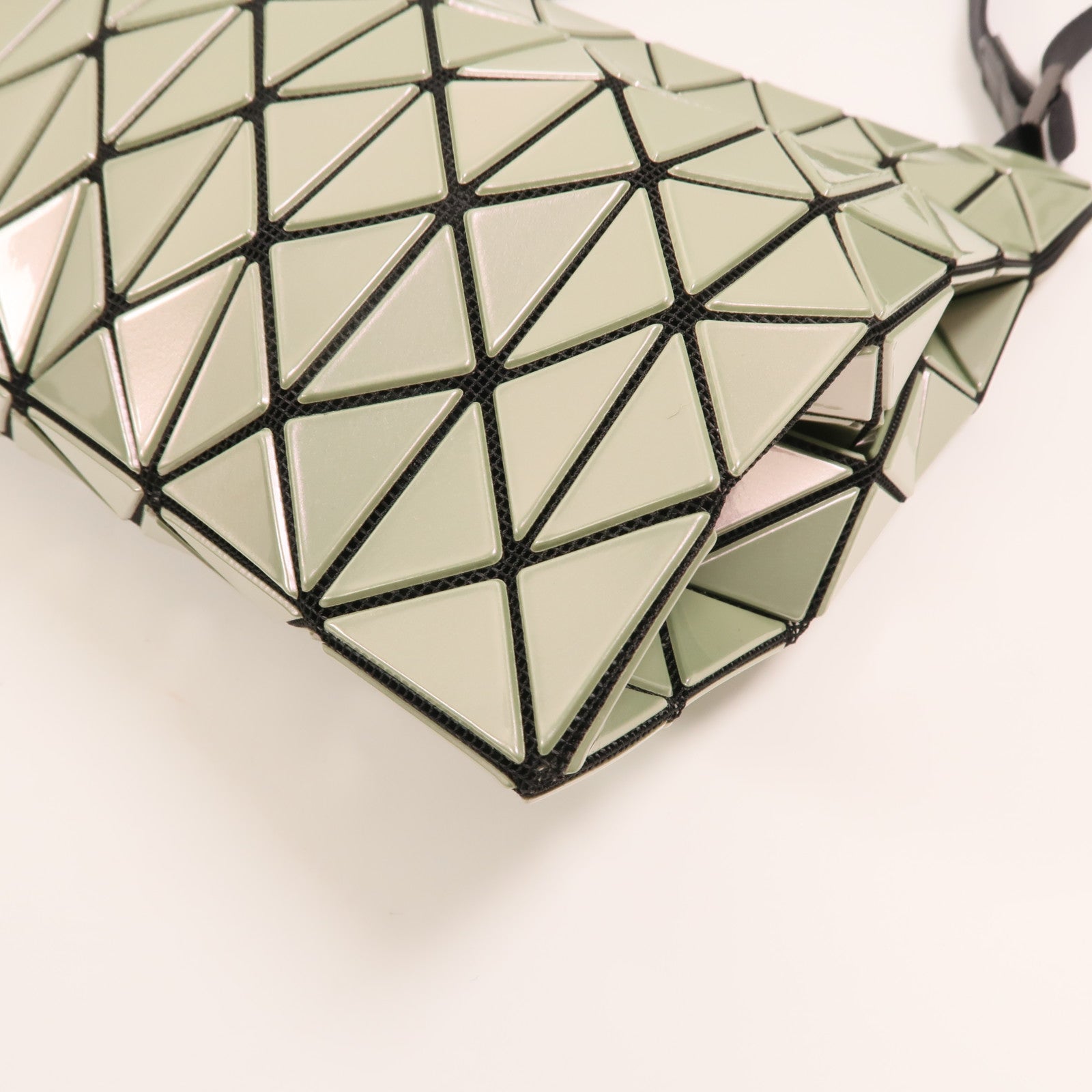 BAO BAO ISSEYMIYAKE PVC Shoulder Bag銀扣肩背袋