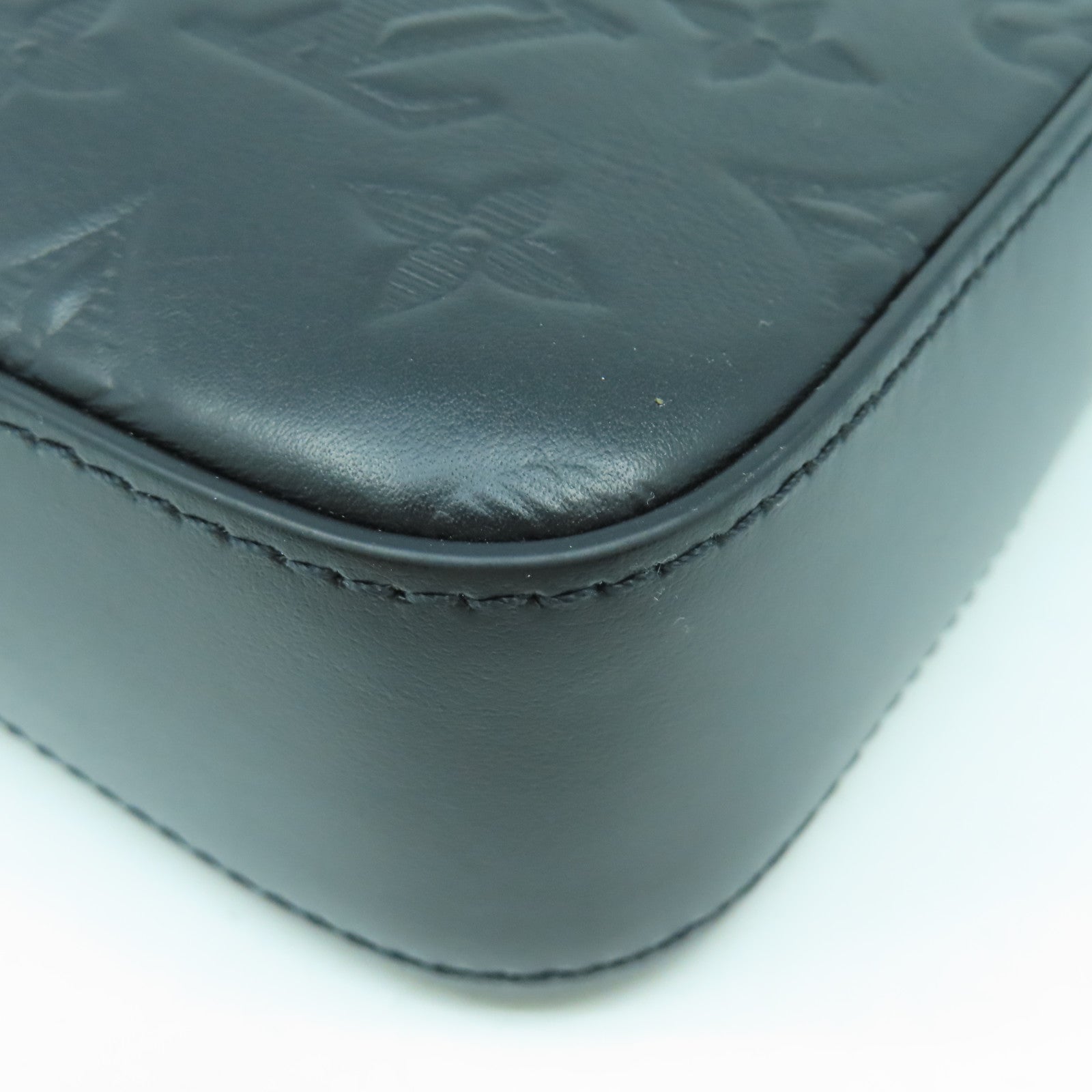 LOUIS VUITTON Monogram Shadow Duo Messenger黑扣肩背袋黑色