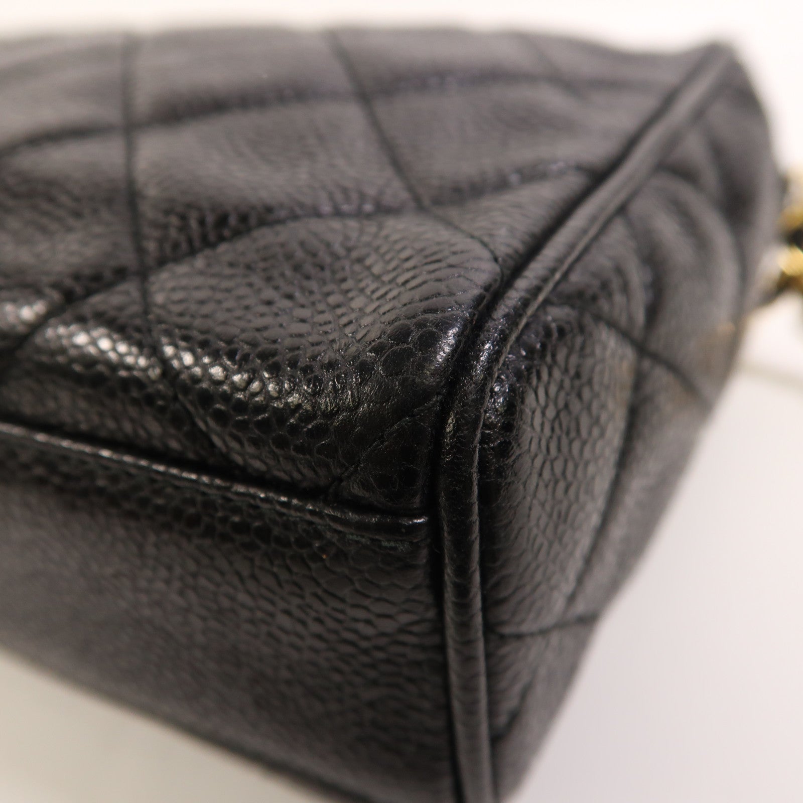CHANEL 牛皮皮革Chain Shoulder金扣鏈帶肩背袋