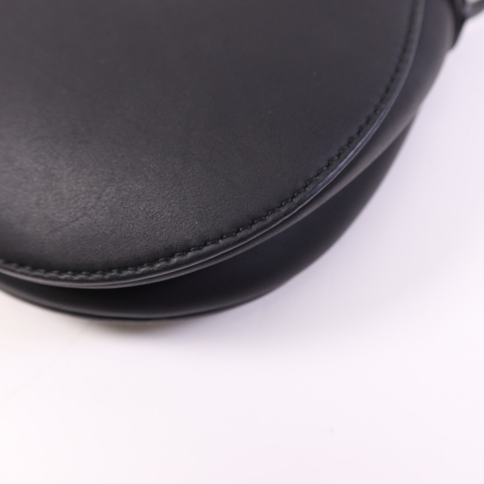 Dior 牛皮皮革Saddle Medium肩背袋