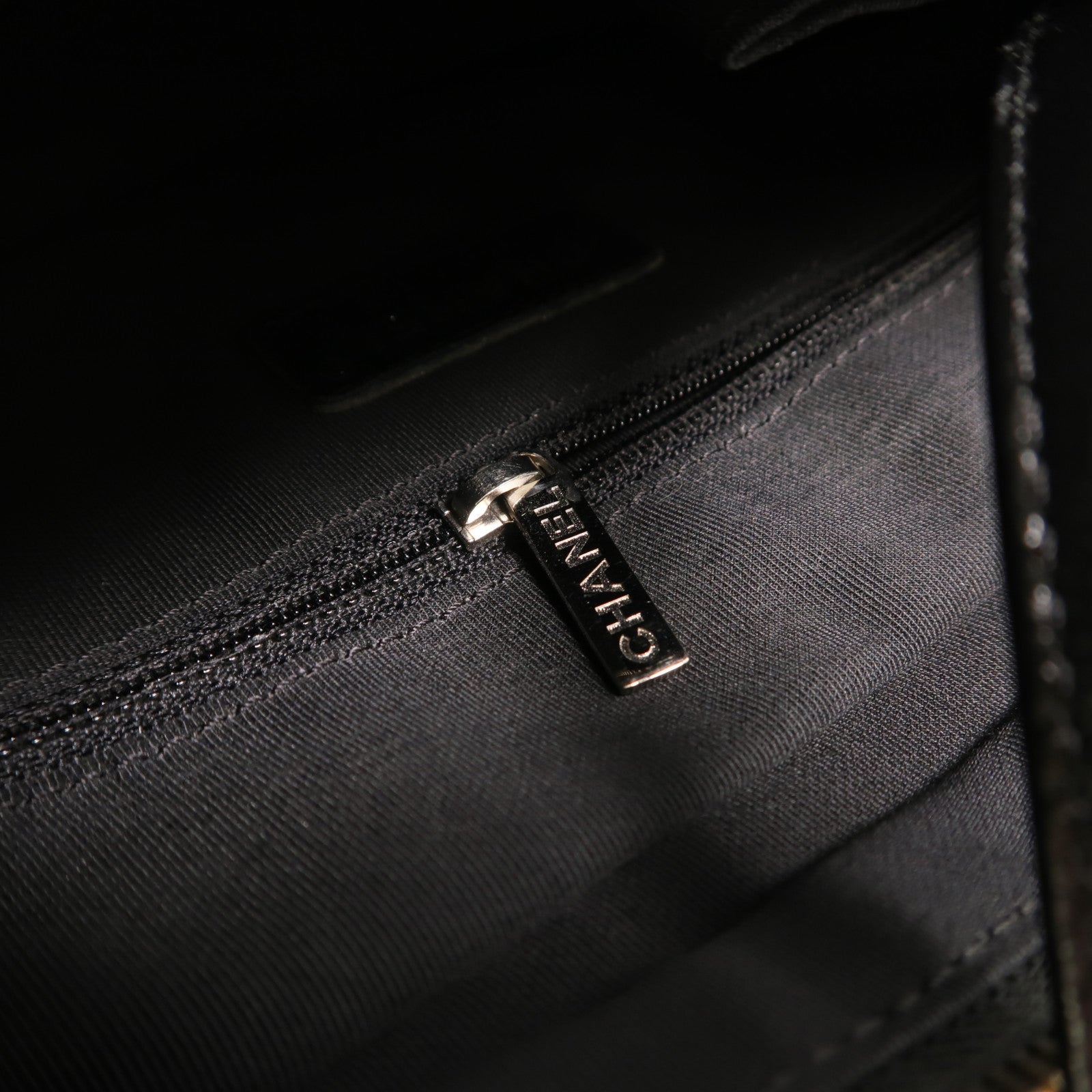 CHANEL 牛皮皮革Gabrielle Small鏈帶肩背袋