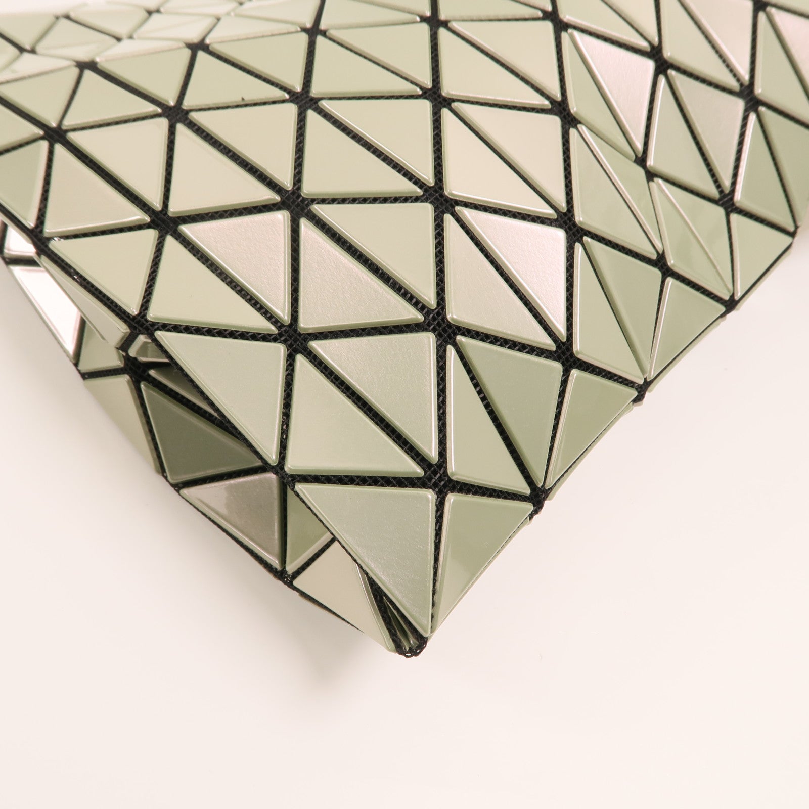 BAO BAO ISSEYMIYAKE PVC Shoulder Bag銀扣肩背袋