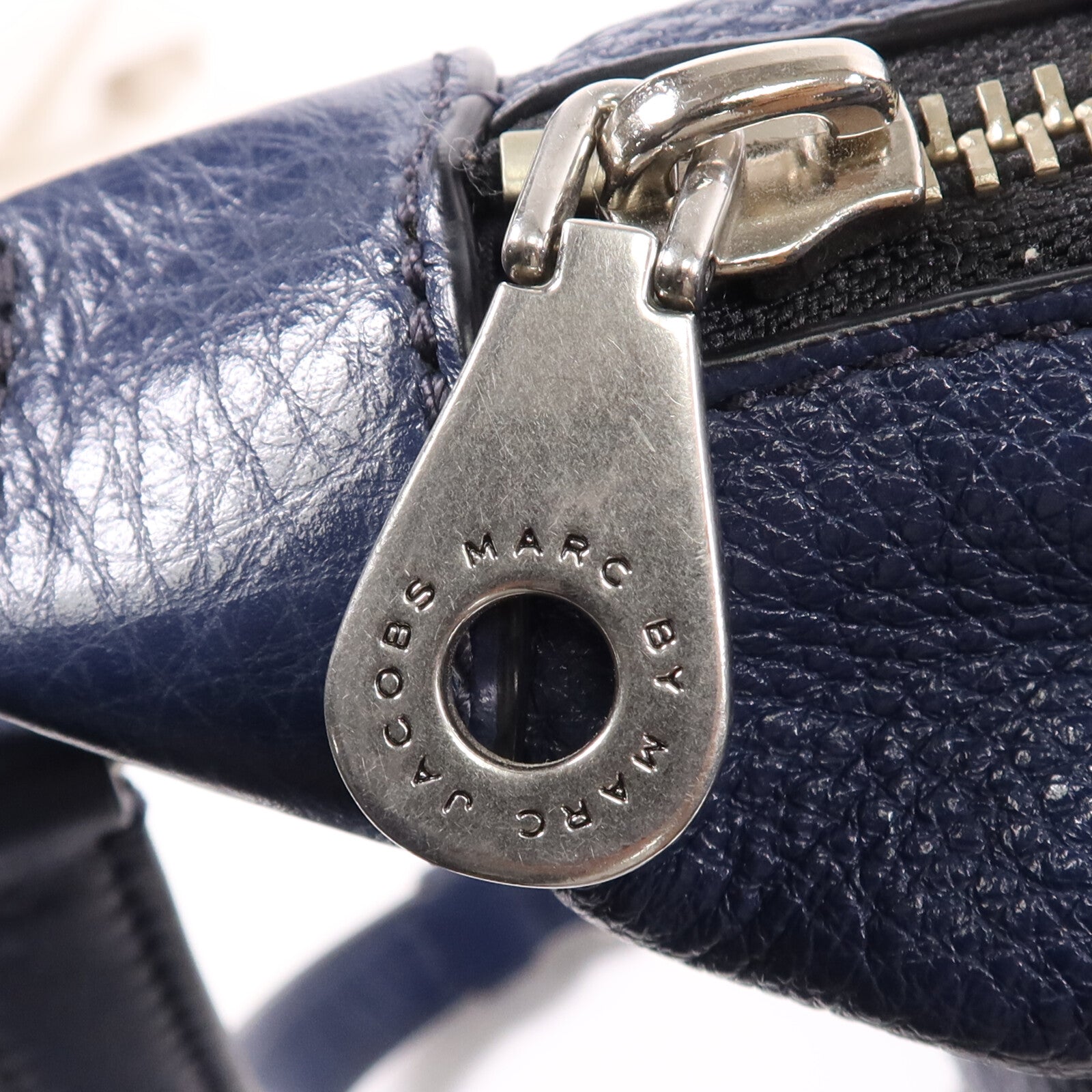 MARC JACOBS 牛皮皮革2 Way Shoulder Bag銀扣肩背袋