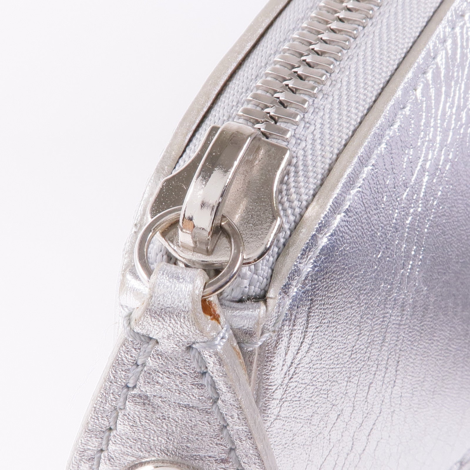 LOUIS VUITTON 皮革Lockit PM銀扣手挽袋