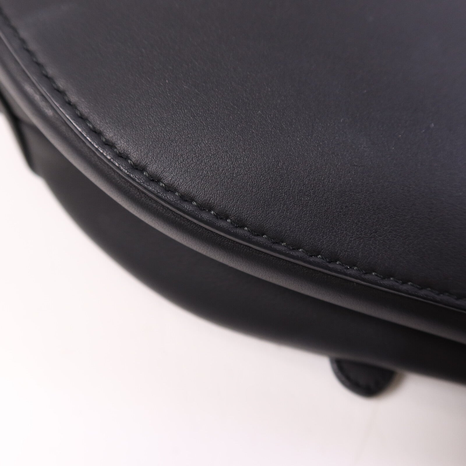 Dior 牛皮皮革Saddle Medium肩背袋