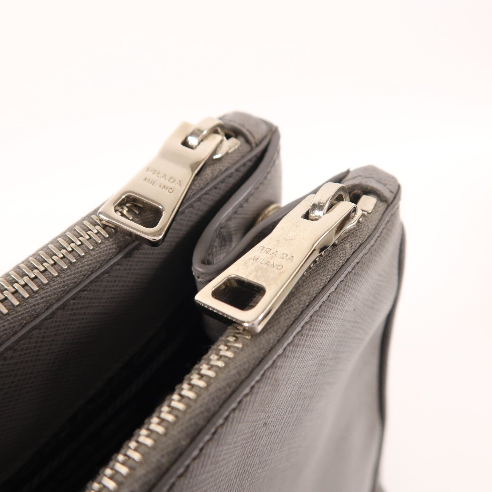 PRADA 牛皮皮革Killer Bag銀扣手挽肩背兩用袋