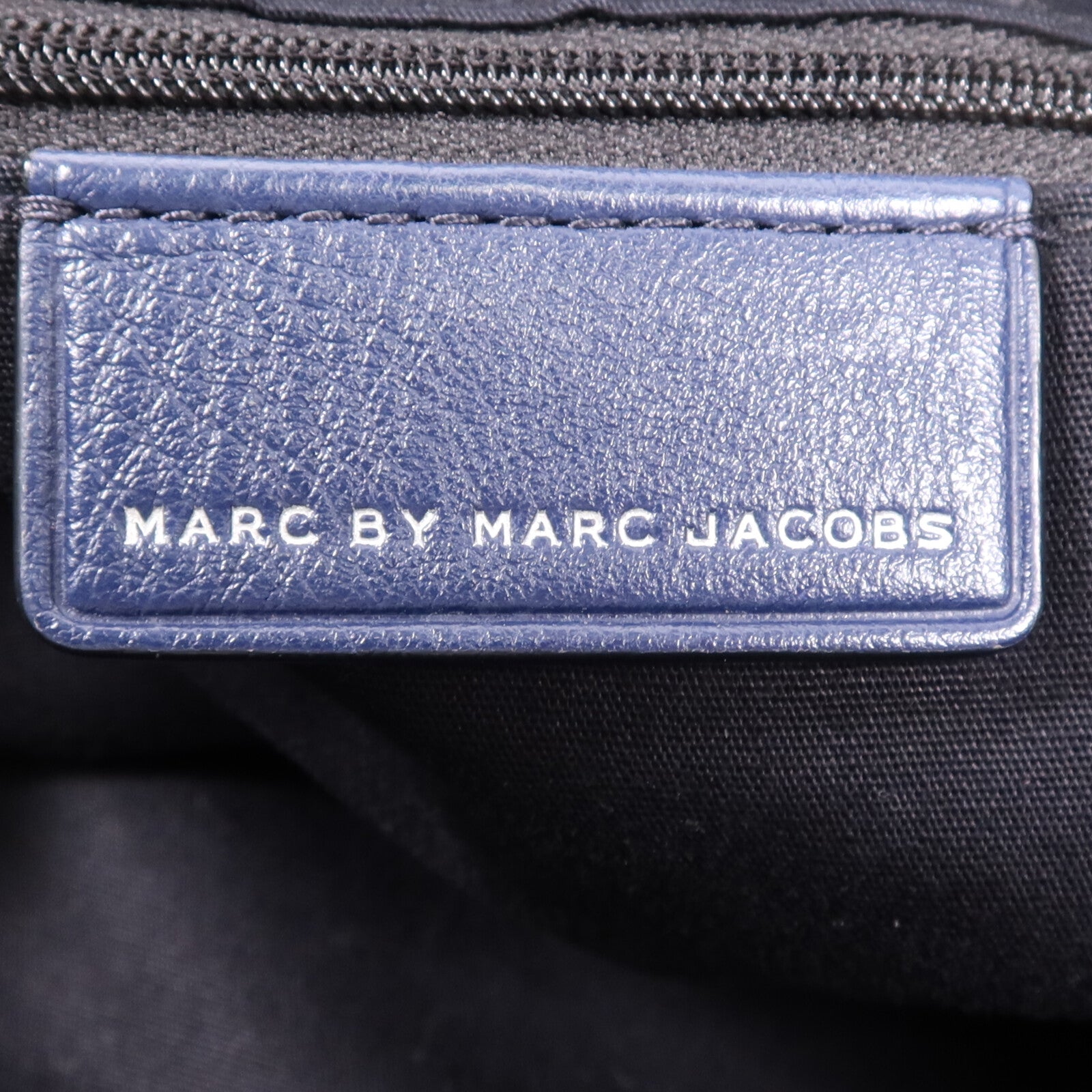 MARC JACOBS 牛皮皮革2 Way Shoulder Bag銀扣肩背袋