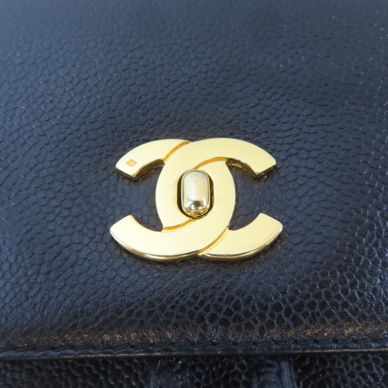 CHANEL Caviar皮革Triple CC Backpack金扣背包黑色
