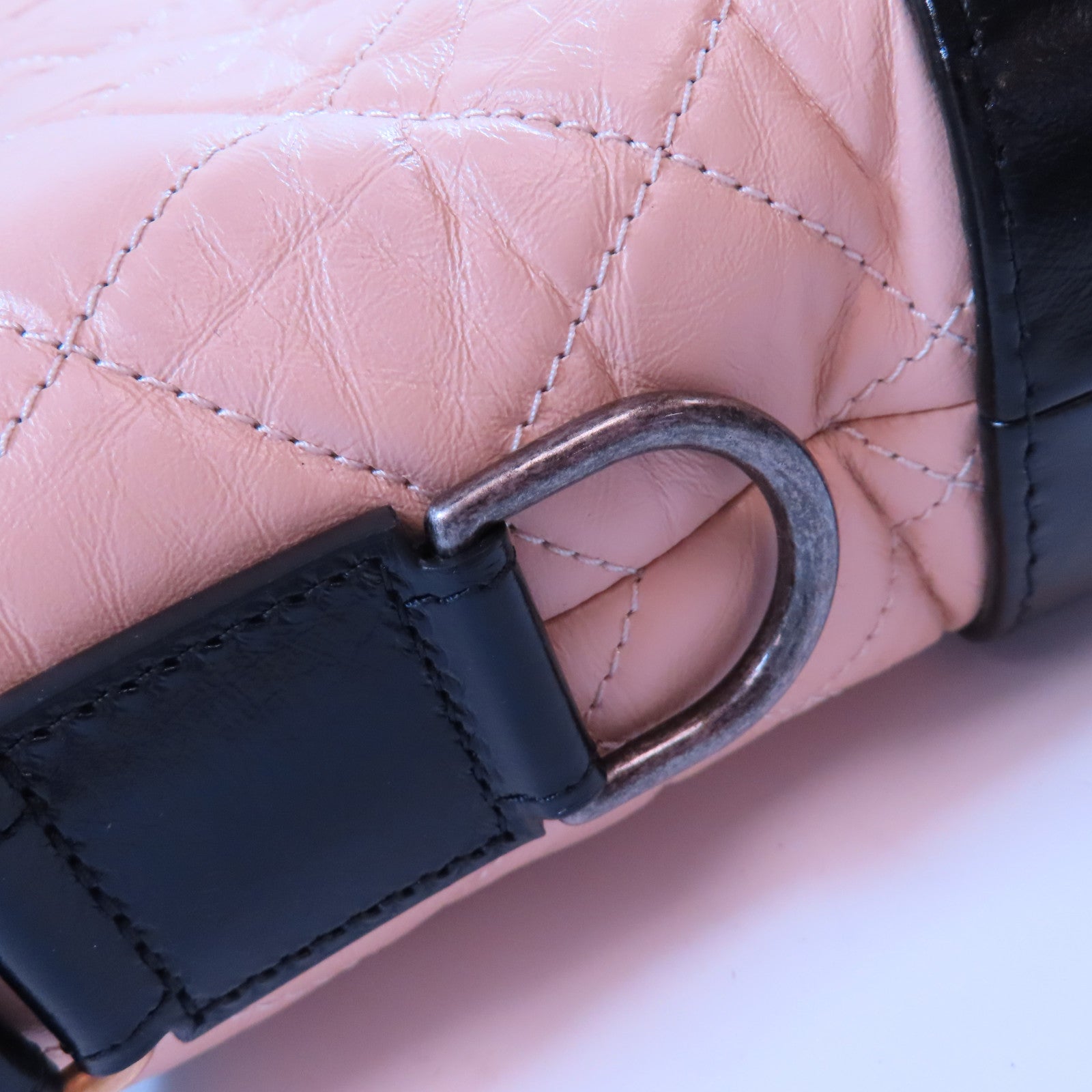 CHANEL 牛皮皮革Small Gabrielle金扣/銀扣鏈帶肩背袋粉紅色/黑色
