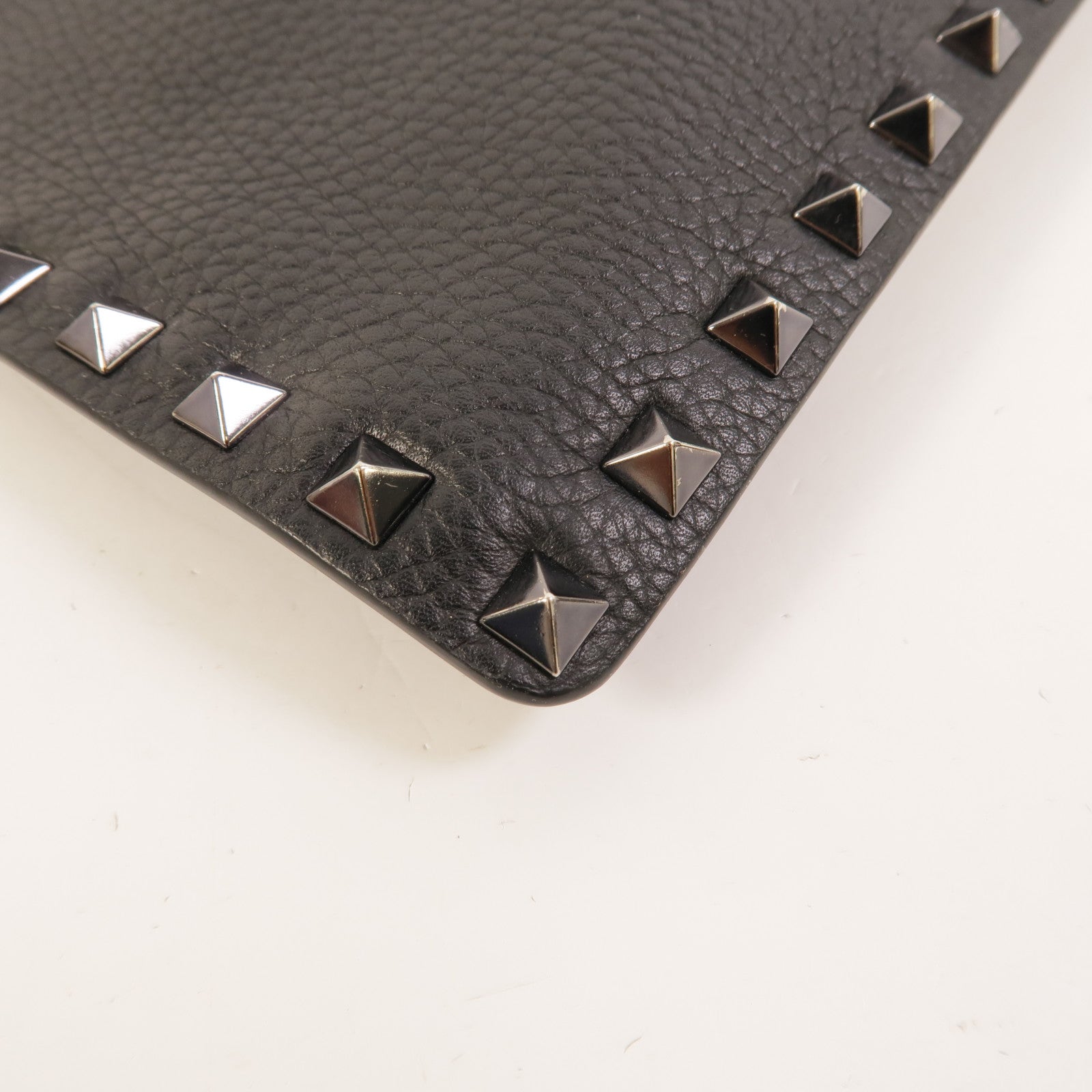 Valentino 牛皮皮革Rockstud Clutch手拿包