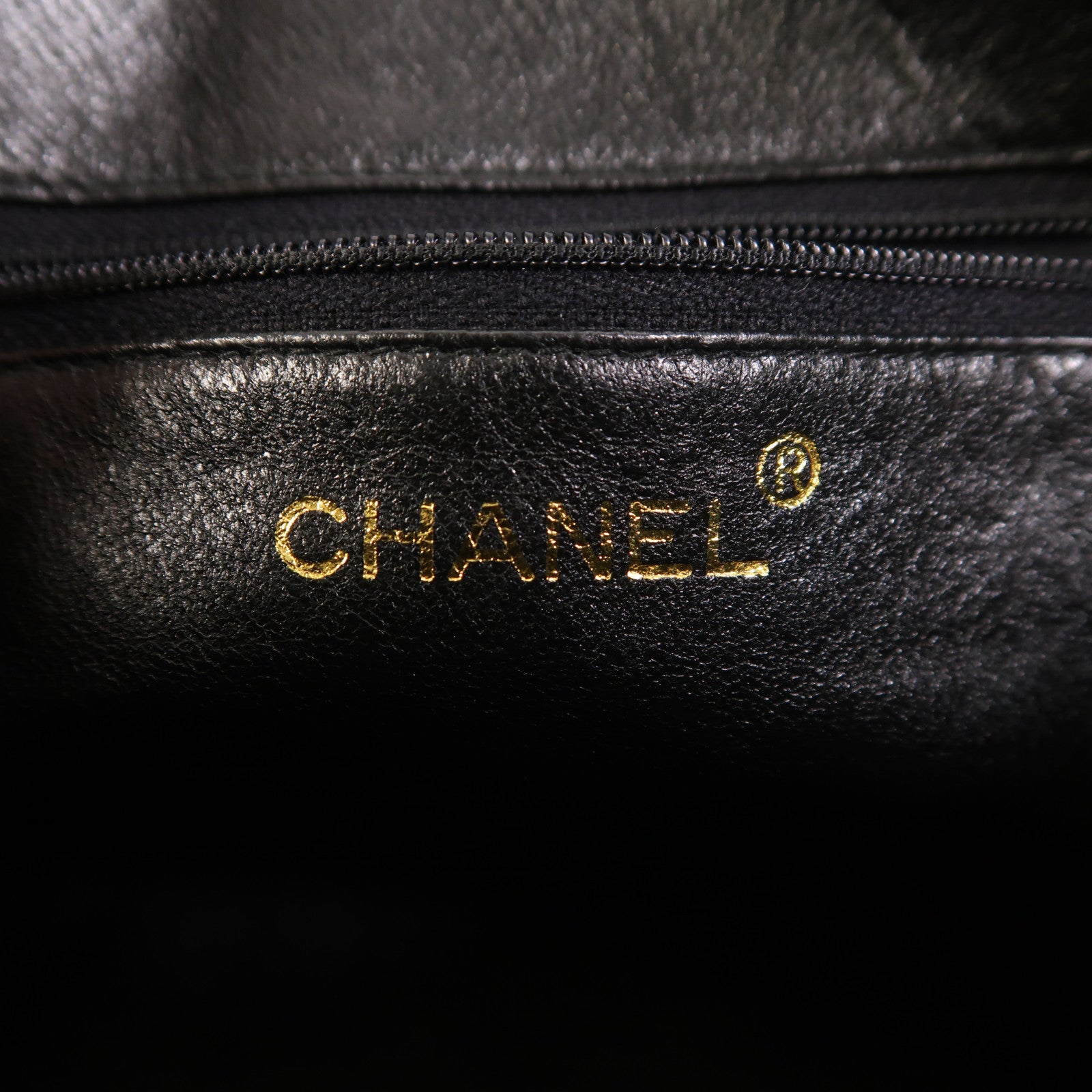 CHANEL 牛皮皮革Chain Shoulder金扣鏈帶肩背袋