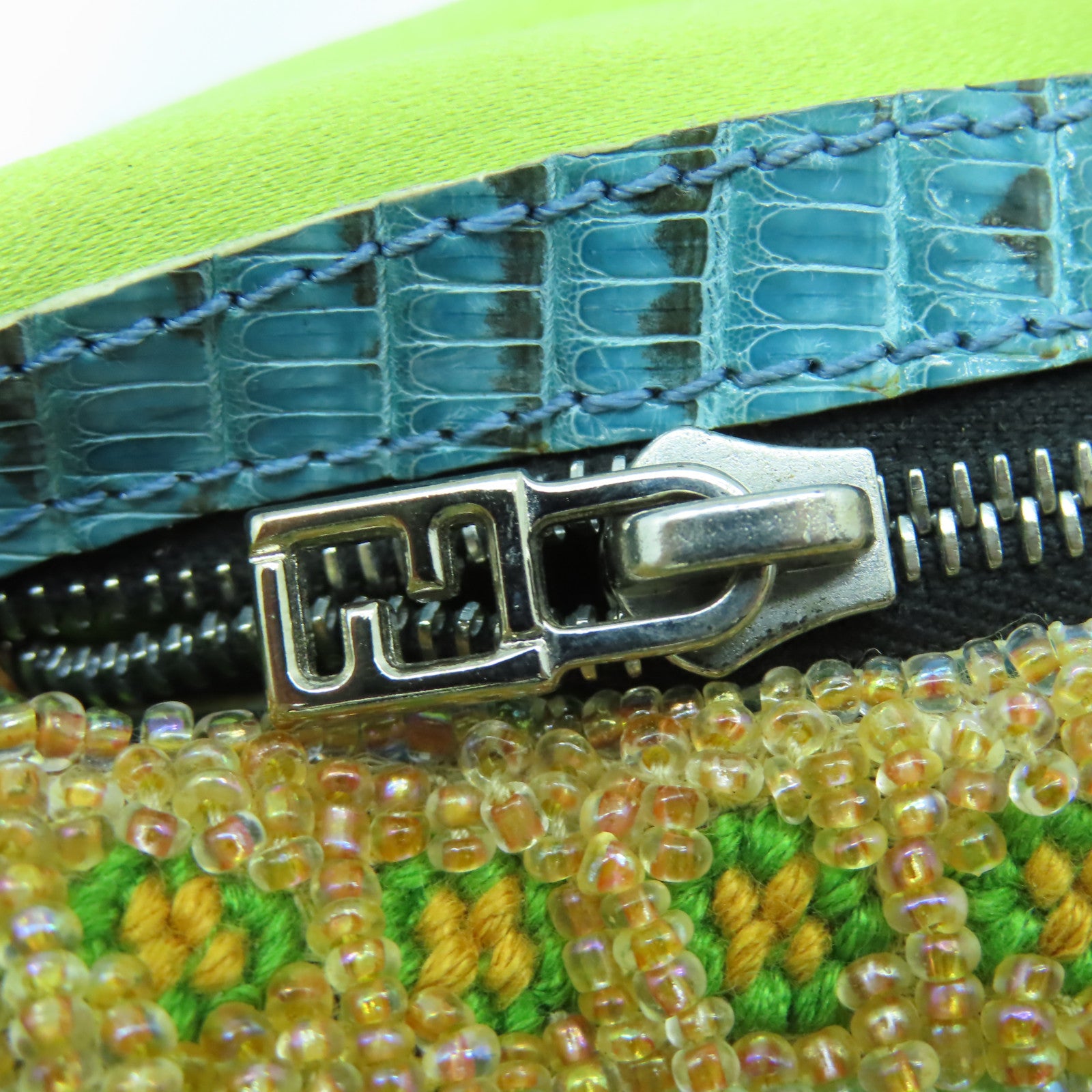 FENDI 珠子/蜥蝪皮革Shoulder Bag金扣/銀扣肩背袋彩色