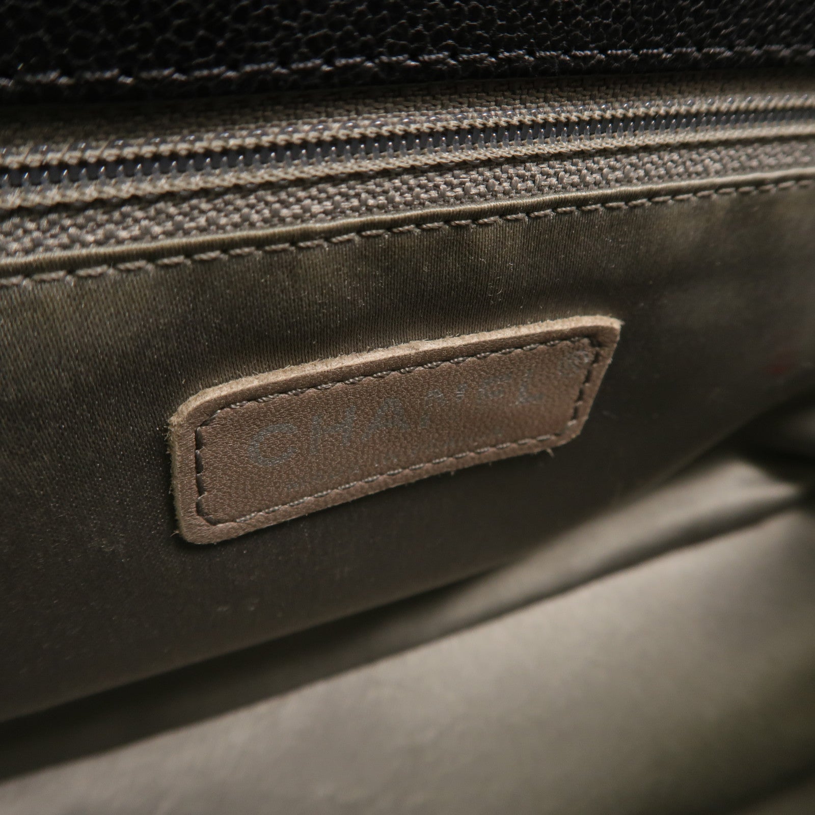 CHANEL 牛皮皮革Pocket in the City肩背袋