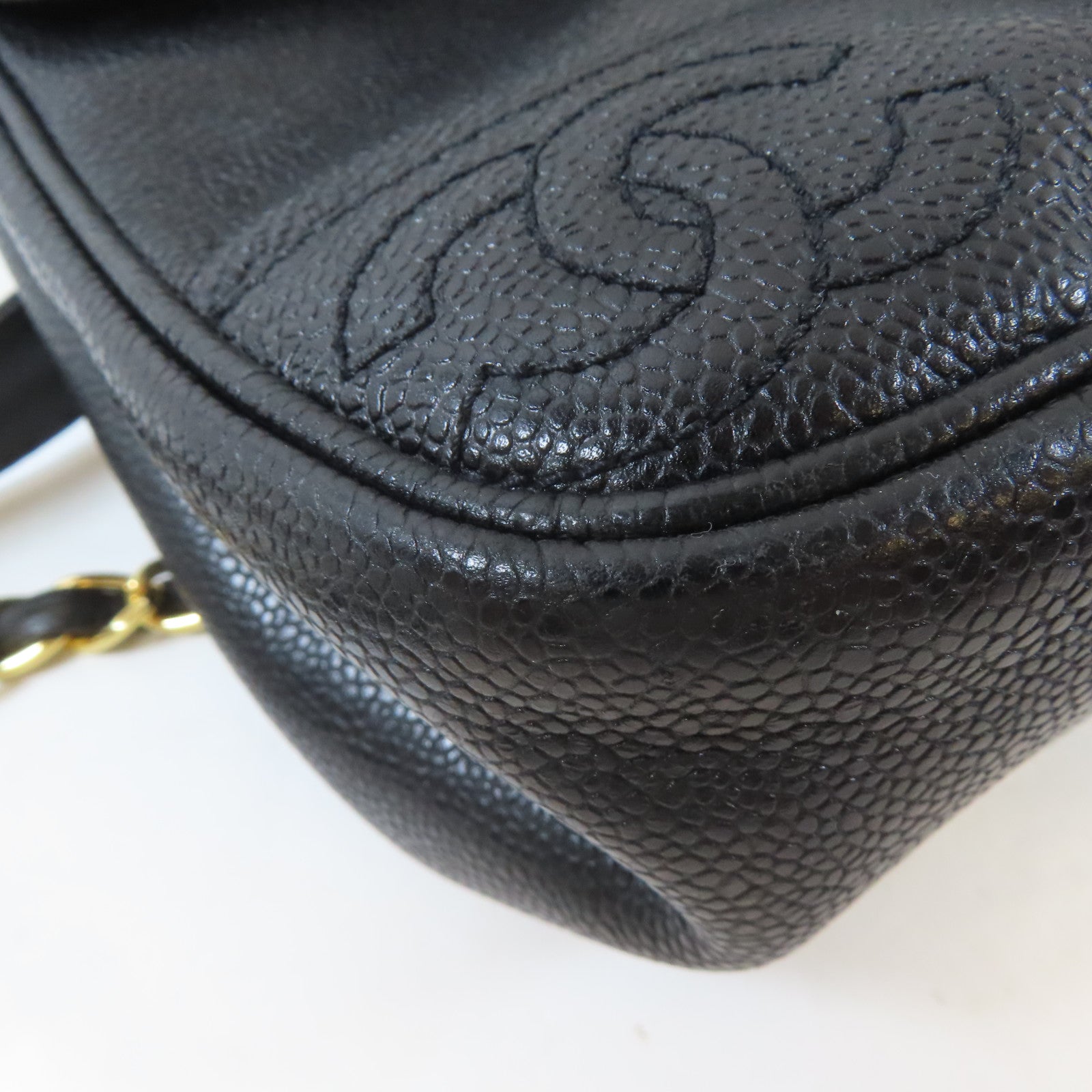 CHANEL Caviar皮革Triple CC Backpack金扣背包黑色