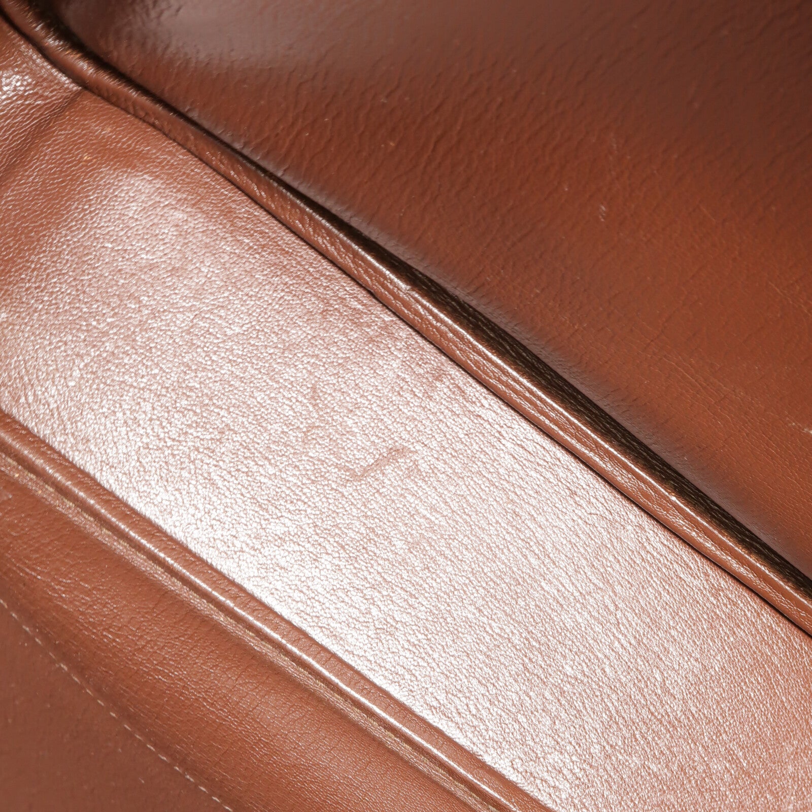 HERMES Clemence皮革Plume Dog 38公事包Bordeaux