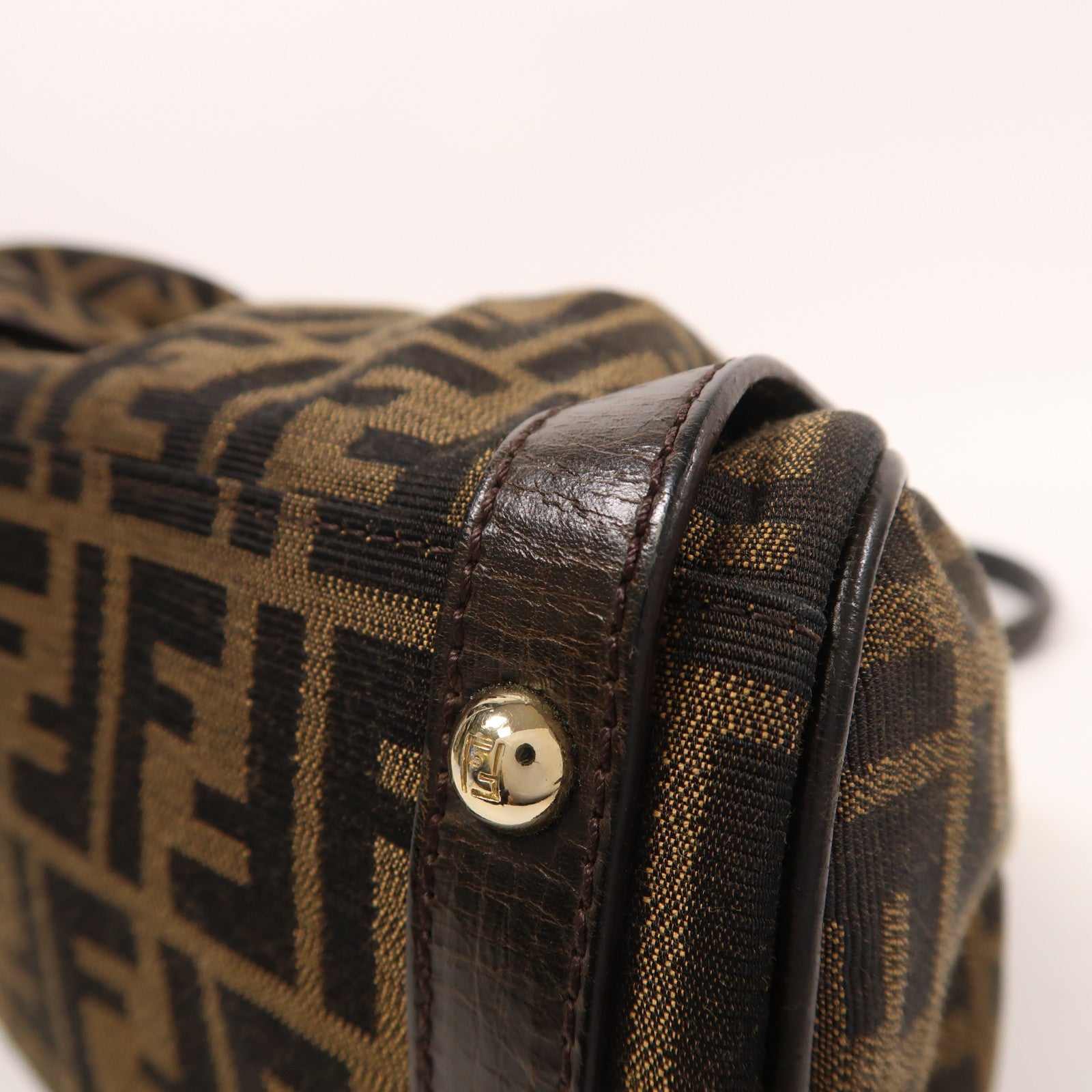 FENDI 帆布/牛皮皮革Hand Bag金扣手挽袋