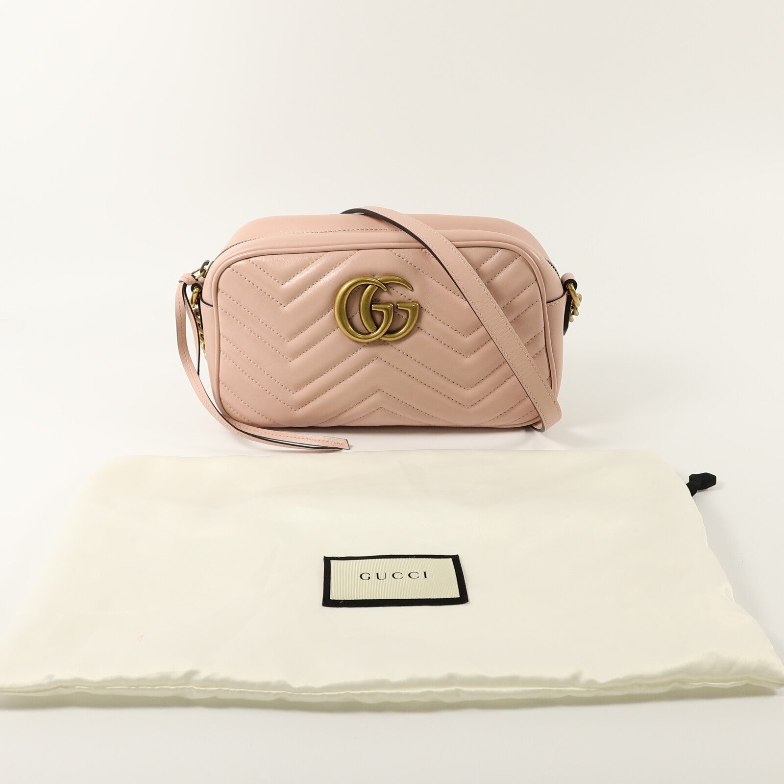 GUCCI 牛皮皮革GG Marmont肩背袋