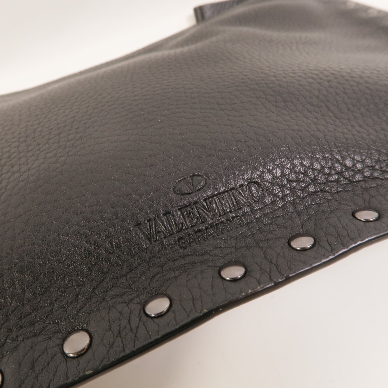 Valentino 牛皮皮革Rockstud Clutch手拿包
