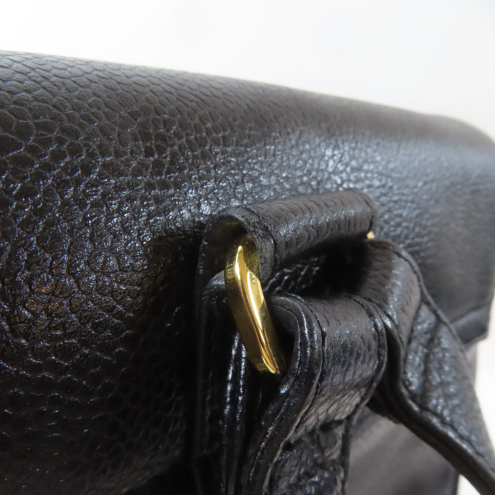 CHANEL Caviar皮革Triple CC Backpack金扣背包黑色