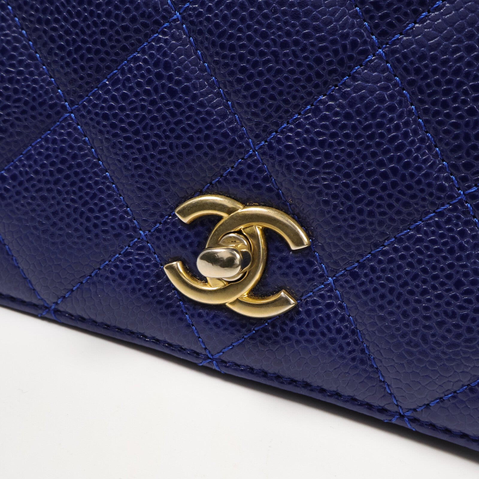 CHANEL 牛皮皮革Mini Carry Around Flap Bag鏈帶手挽肩背兩用袋