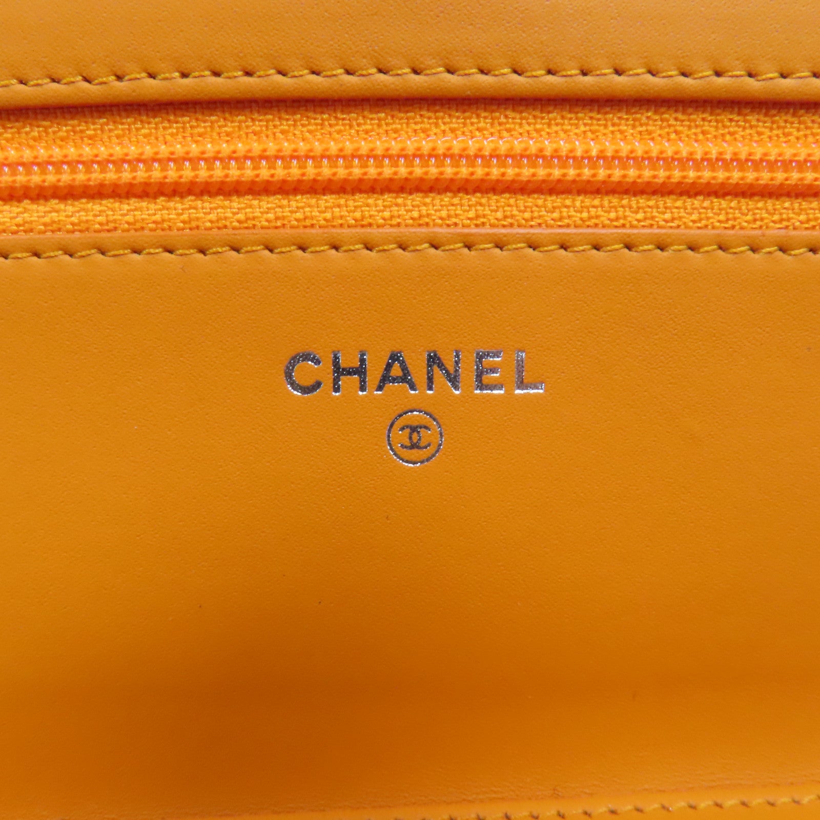 CHANEL 菱格漆皮皮革Wallet On Chain銀扣鏈帶肩背袋橙色