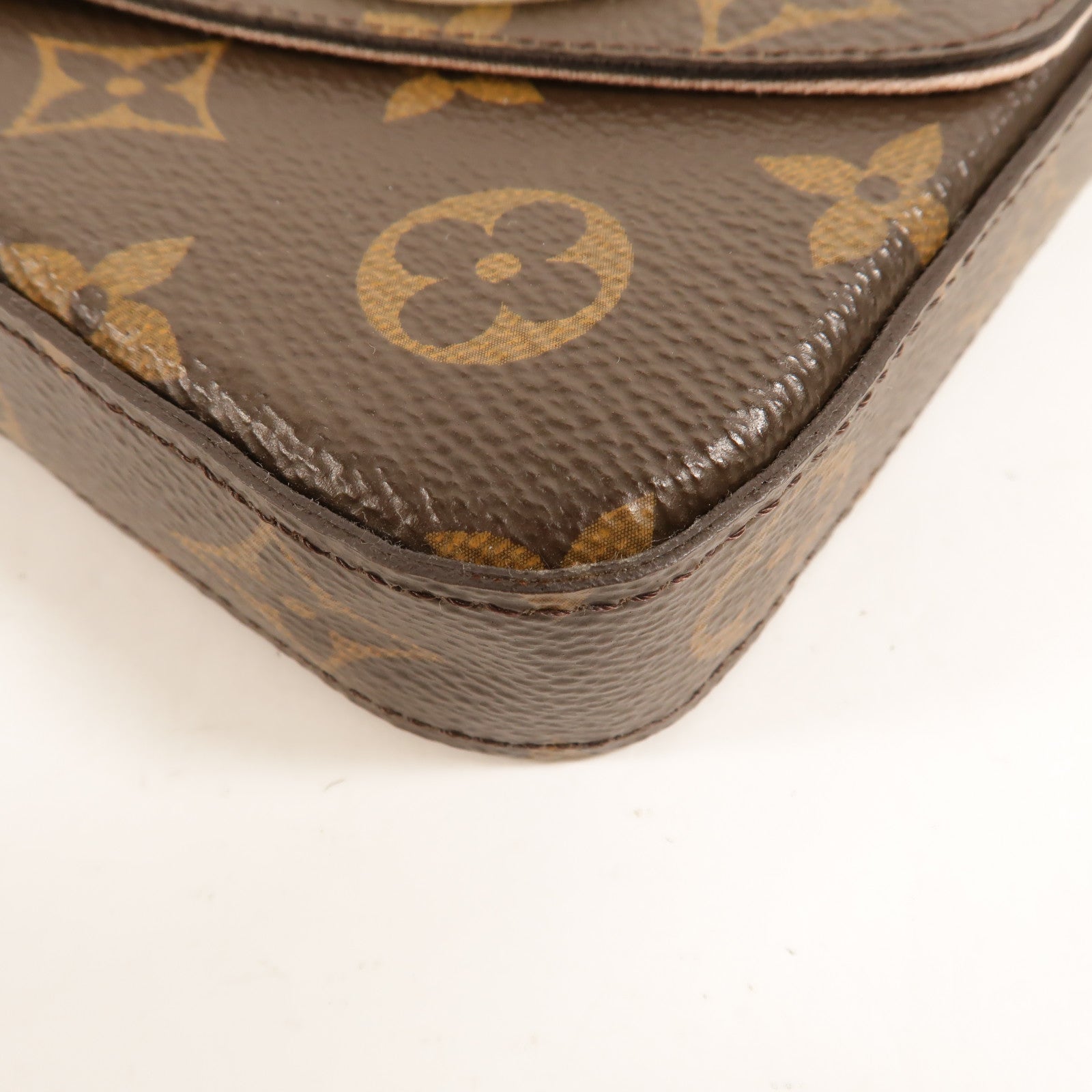 LOUIS VUITTON Monogram Lovely Birds Felicie Pochette金扣肩背袋