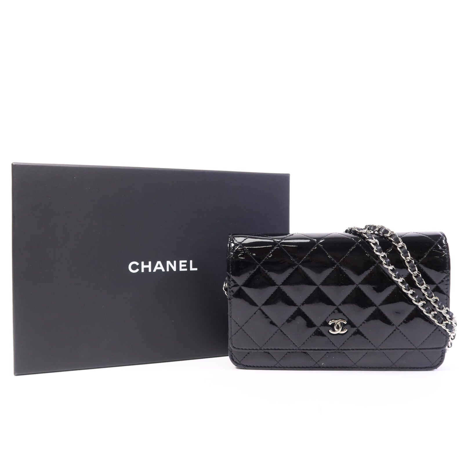 CHANEL 漆皮皮革WOC Wallet On Chain銀扣鏈帶肩背袋