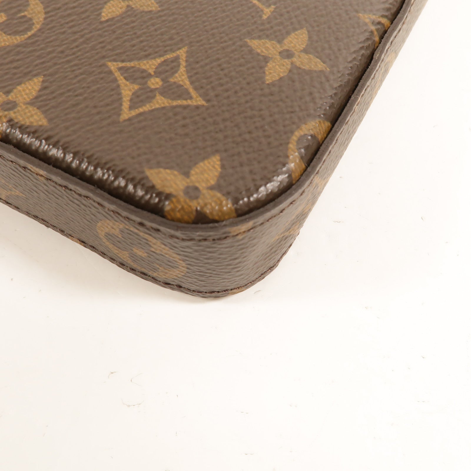 LOUIS VUITTON Monogram Lovely Birds Felicie Pochette金扣肩背袋