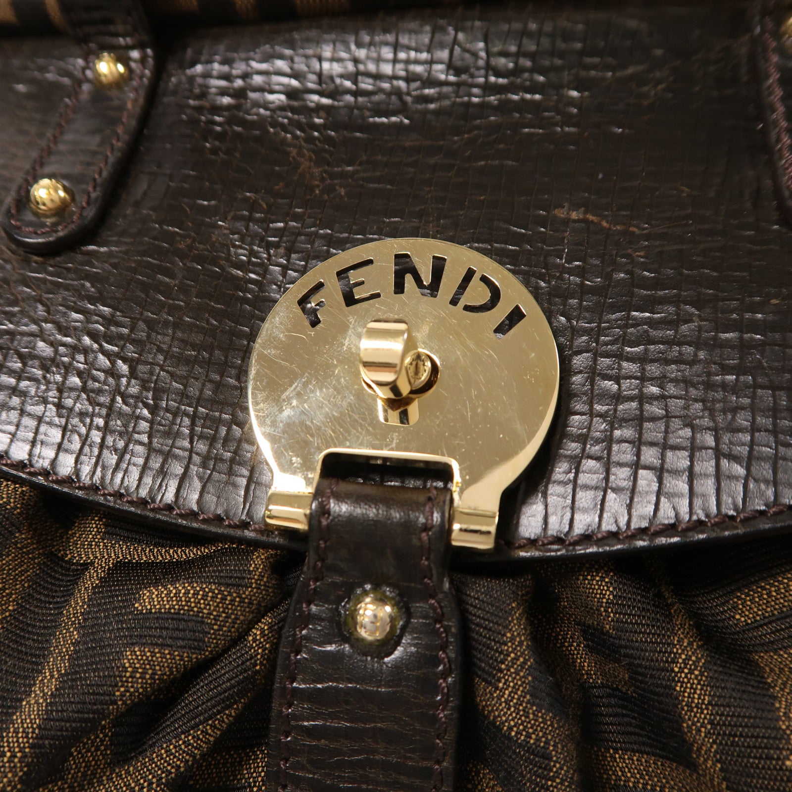 FENDI 帆布/牛皮皮革Hand Bag金扣手挽袋