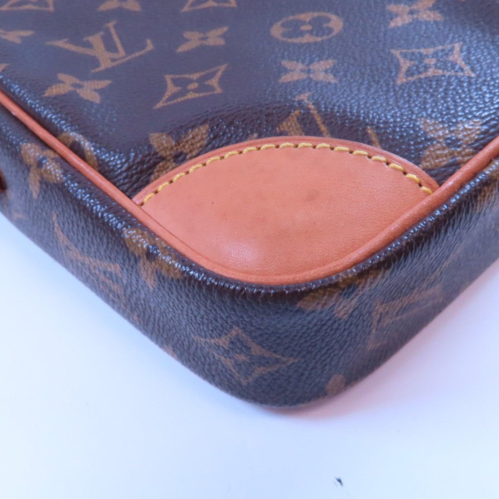 LOUIS VUITTON Monogram Danube金扣肩背袋啡色