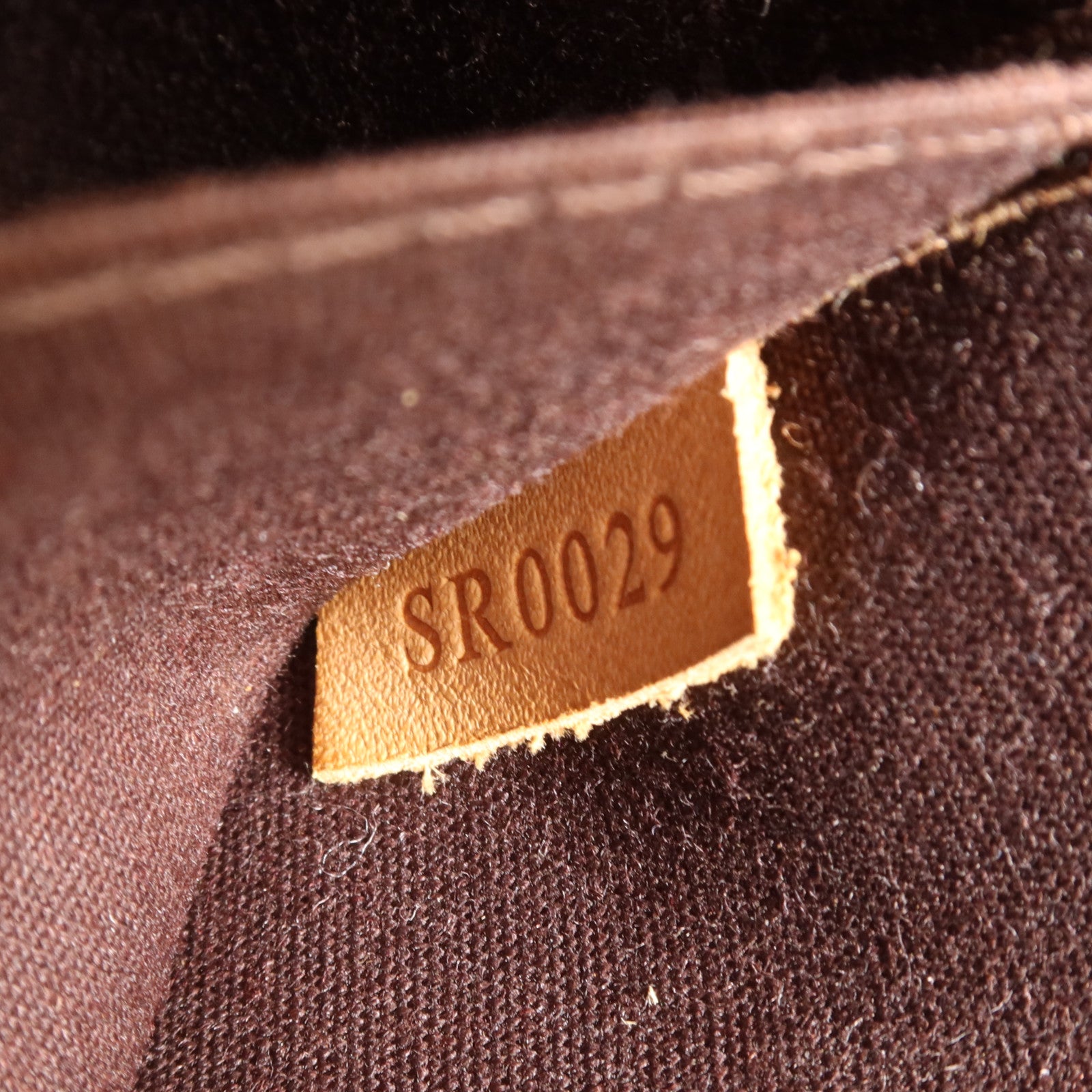 LOUIS VUITTON Vernis Roxbury Drive金扣手挽肩背兩用袋