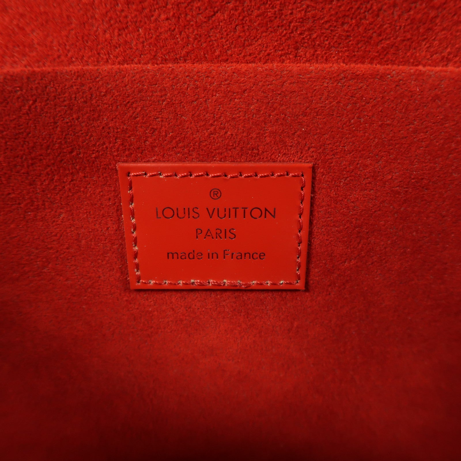 LOUIS VUITTON Epi Pochette Felice銀扣鏈帶肩背袋